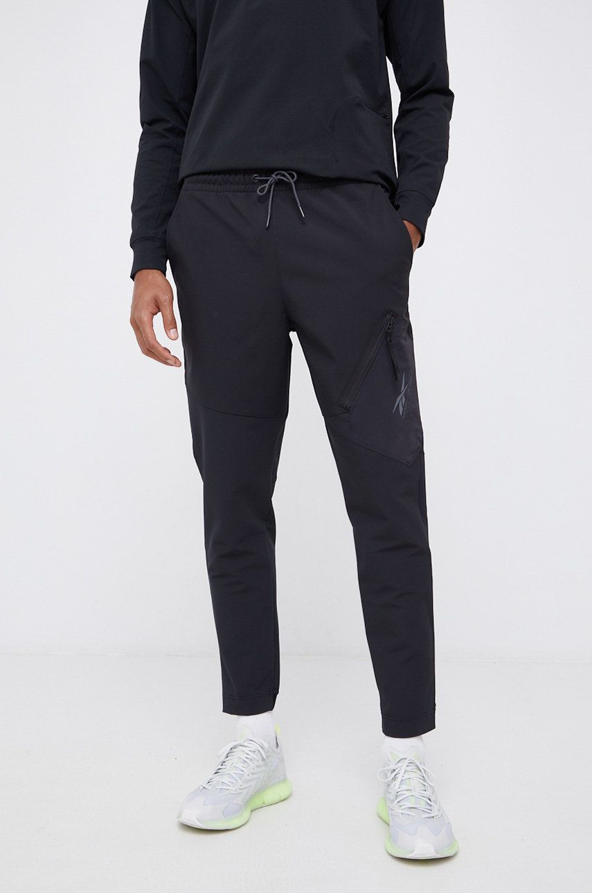 Reebok Pantaloni GT3265 bărbați, culoarea negru, model drept