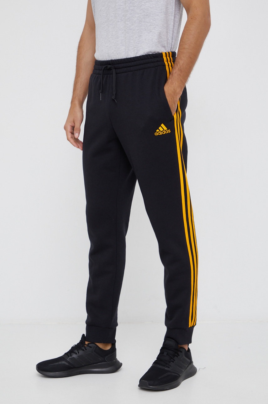 

Панталон adidas H12260 мъжки в черно с изчистен дизайн, Черен