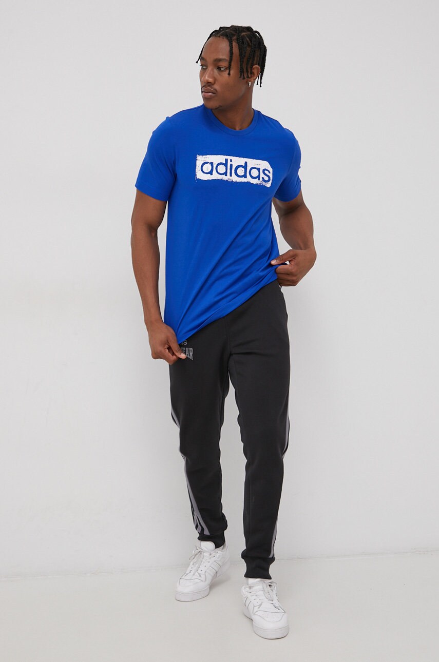 

Брюки adidas Performance H19282 мужские цвет чёрный с принтом