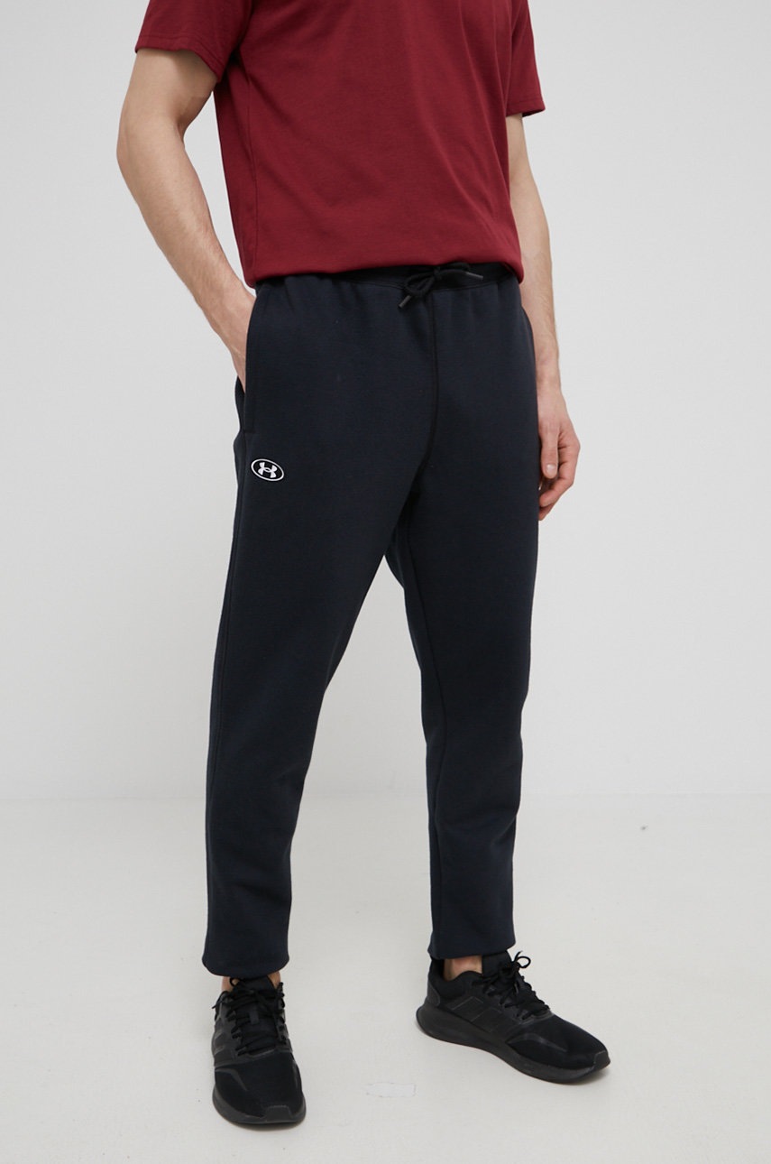 

Брюки Under Armour 1366414 мужское цвет чёрный гладкие
