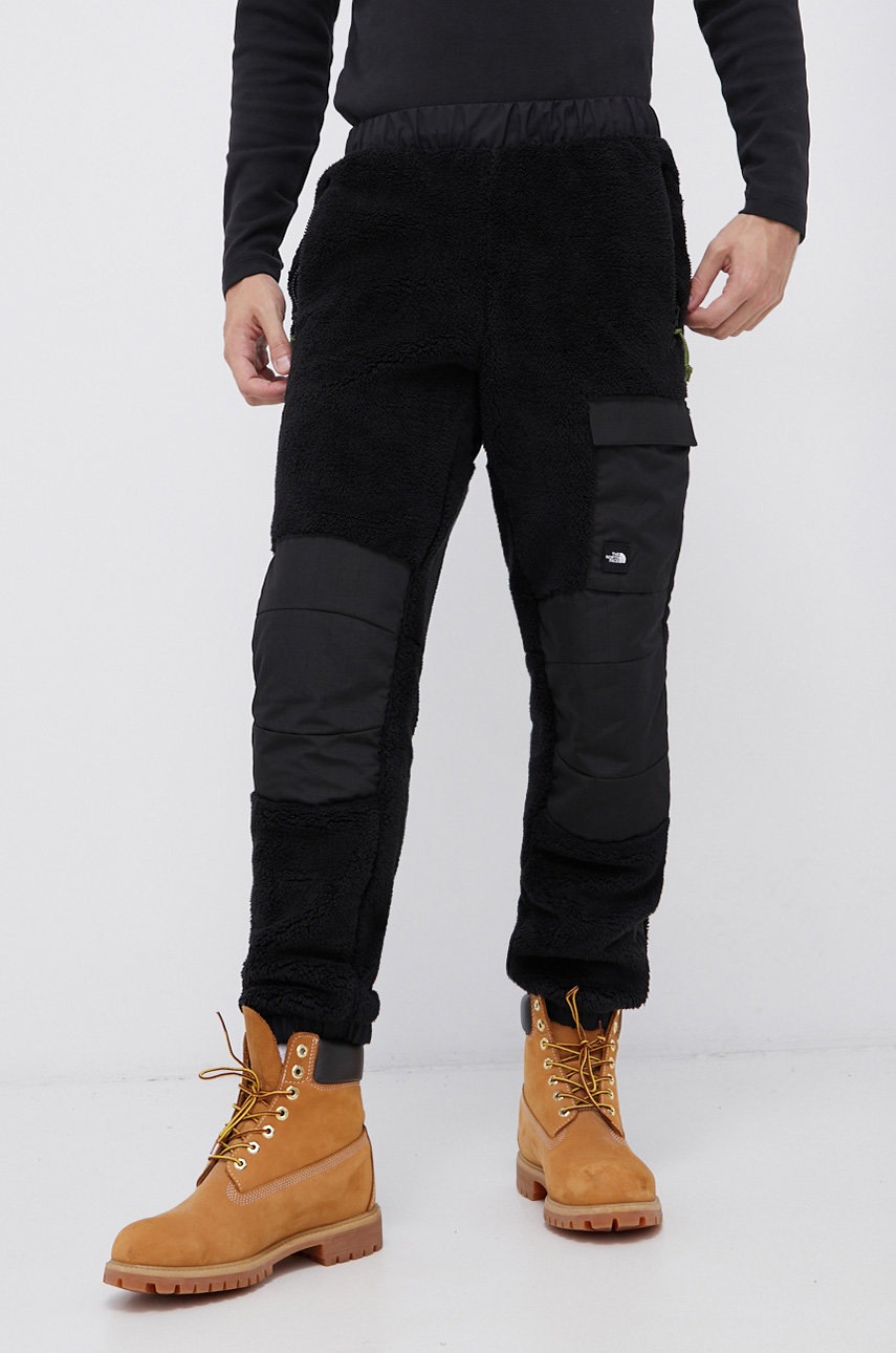 

Панталон The North Face мъжки в черно с кройка тип jogger, Черен