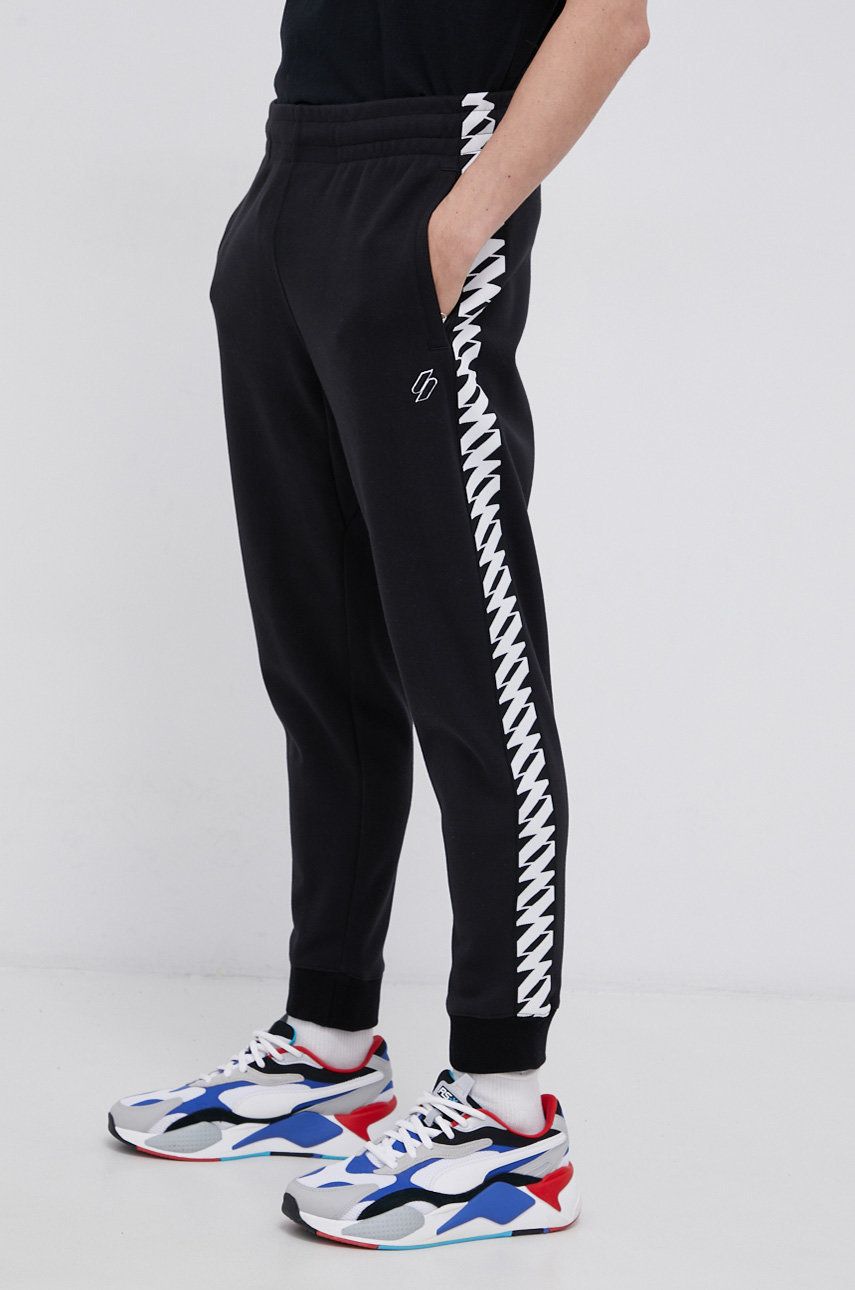 Superdry – Pantaloni answear.ro imagine promotii 2022