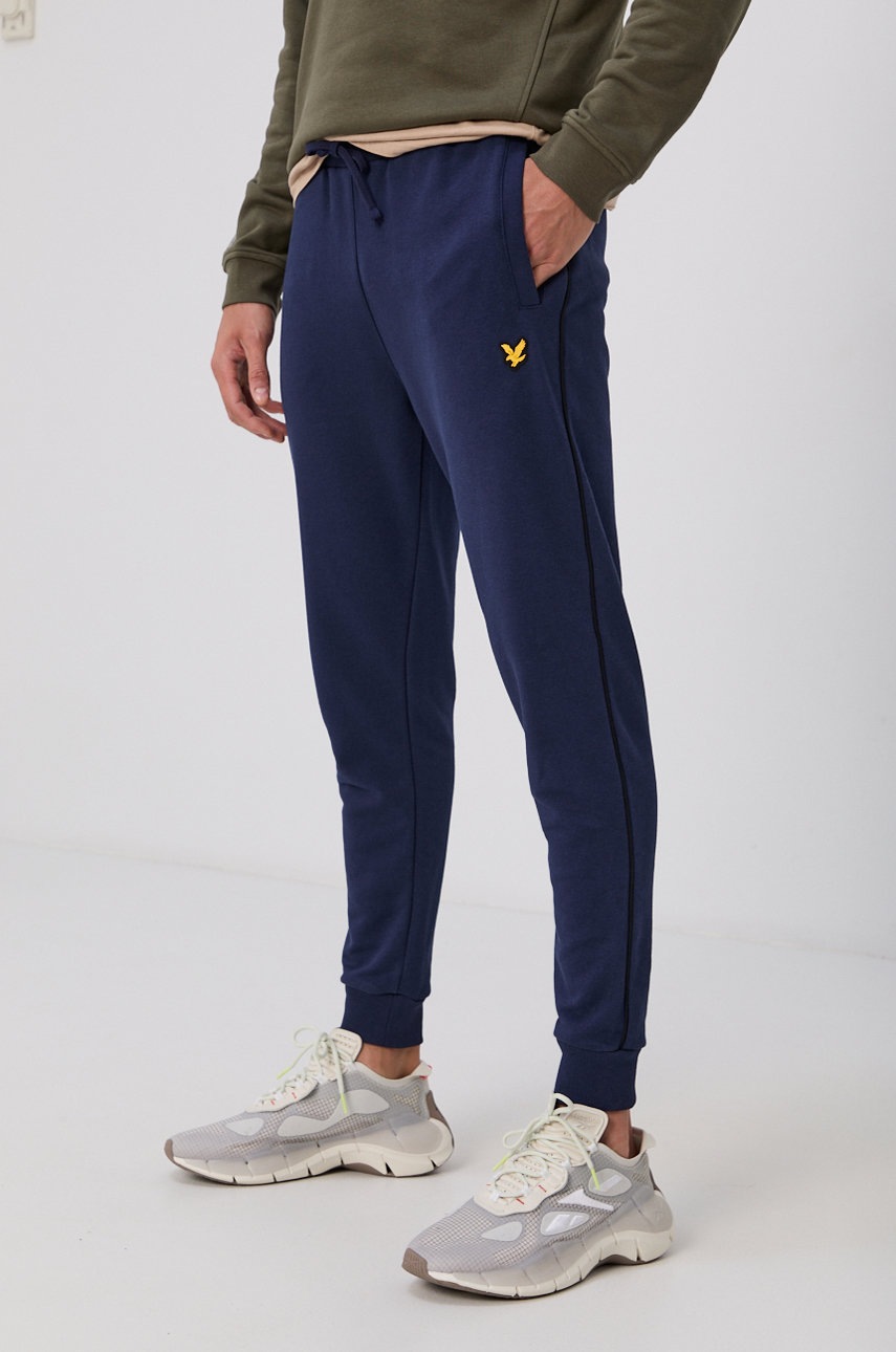 

Панталон Lyle & Scott мъжки в тъмносиньо с апликация, Тъмносин