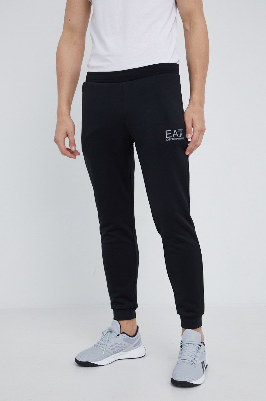 EA7 Emporio Armani pantaloni de trening barbati, culoarea negru, cu imprimeu