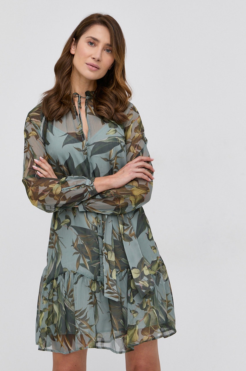 

Рокля Guess къс модел разкроен модел, Многоцветен