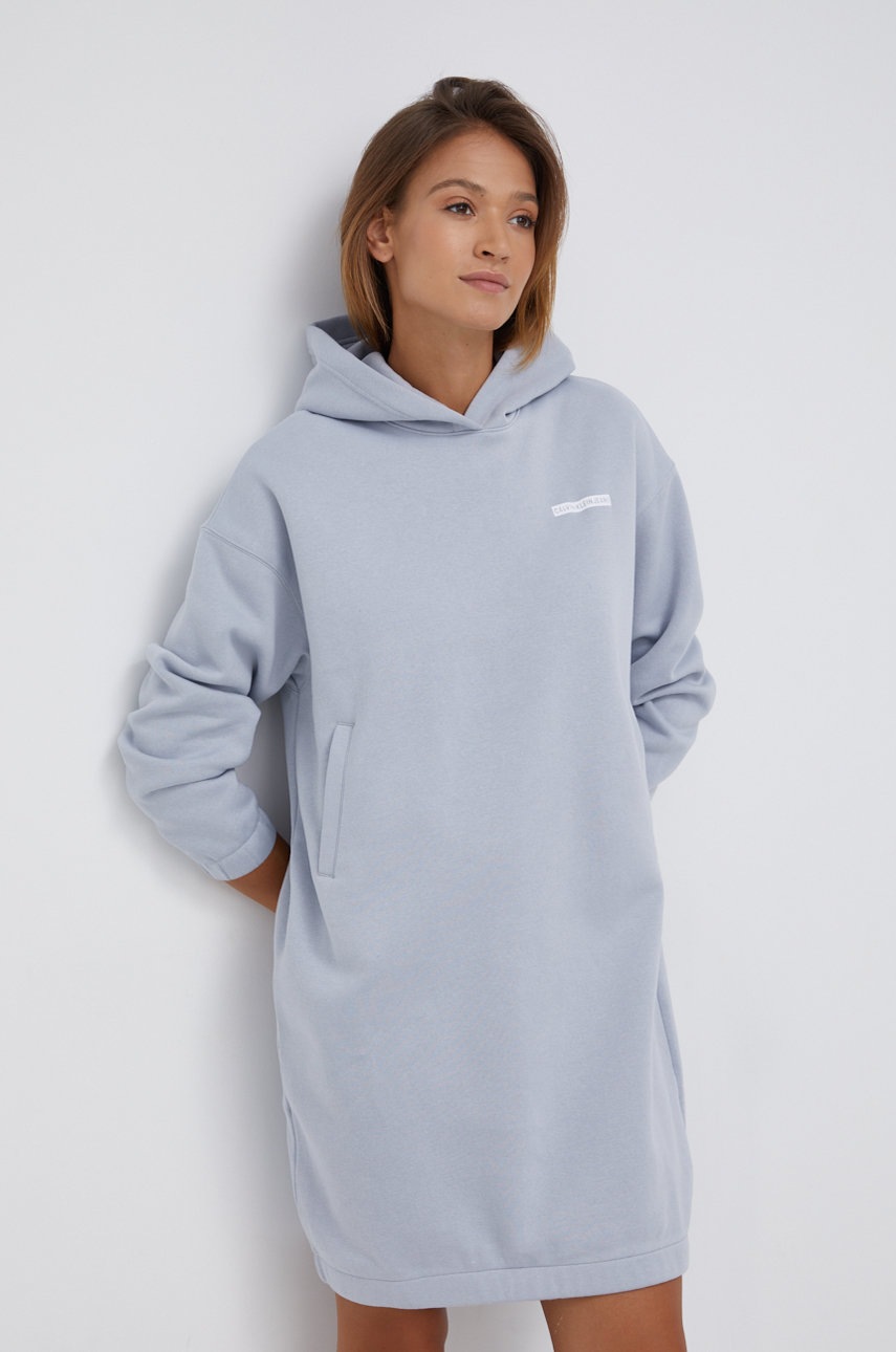 

Рокля Calvin Klein Jeans в сиво къс модел със стандартна кройка, Сив