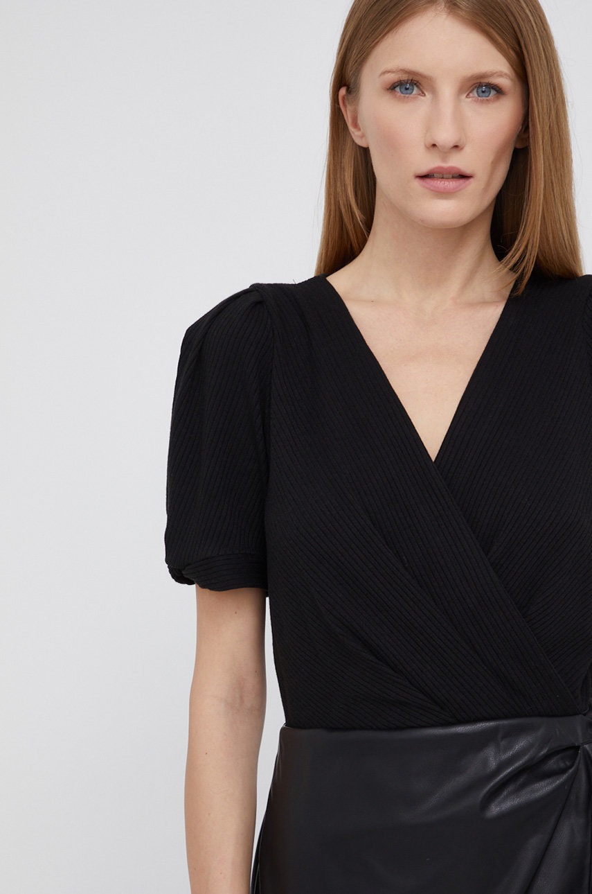 

Рокля Dkny в черно къс модел разкроен модел, Черен