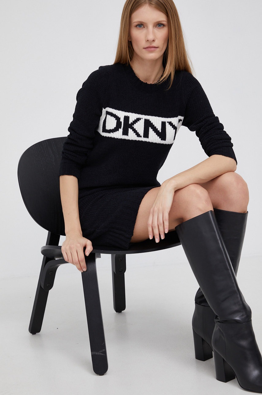 

Рокля Dkny в черно къс модел с кройка по тялото, Черен