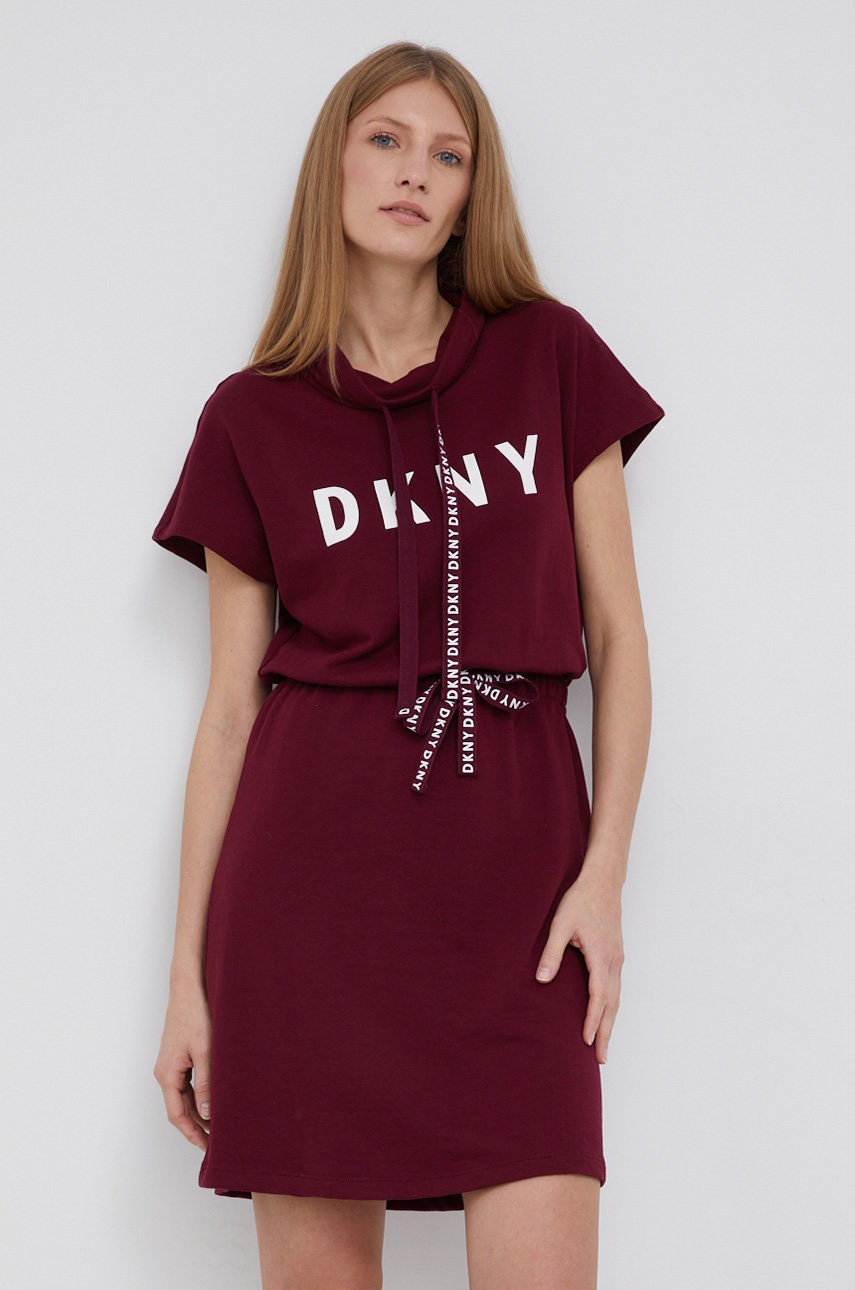 

Рокля Dkny в лилаво къс модел разкроен модел, Виолетов