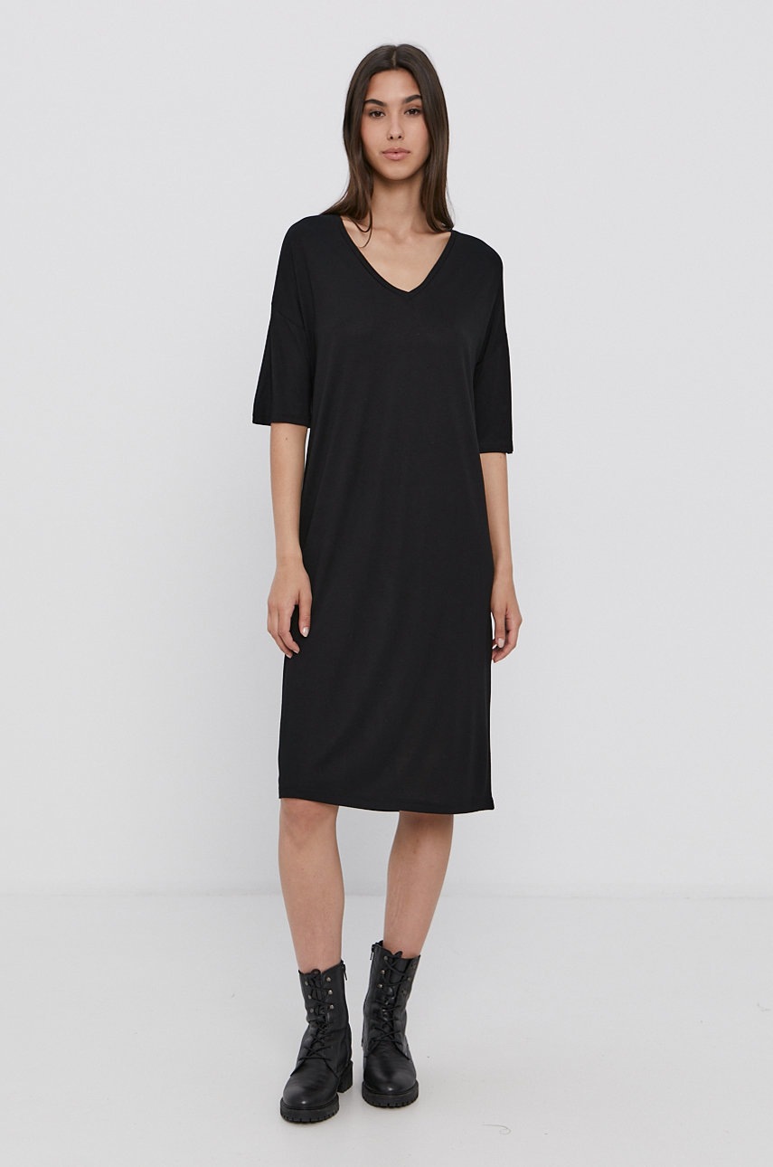 

Платье Vila цвет чёрный mini oversize