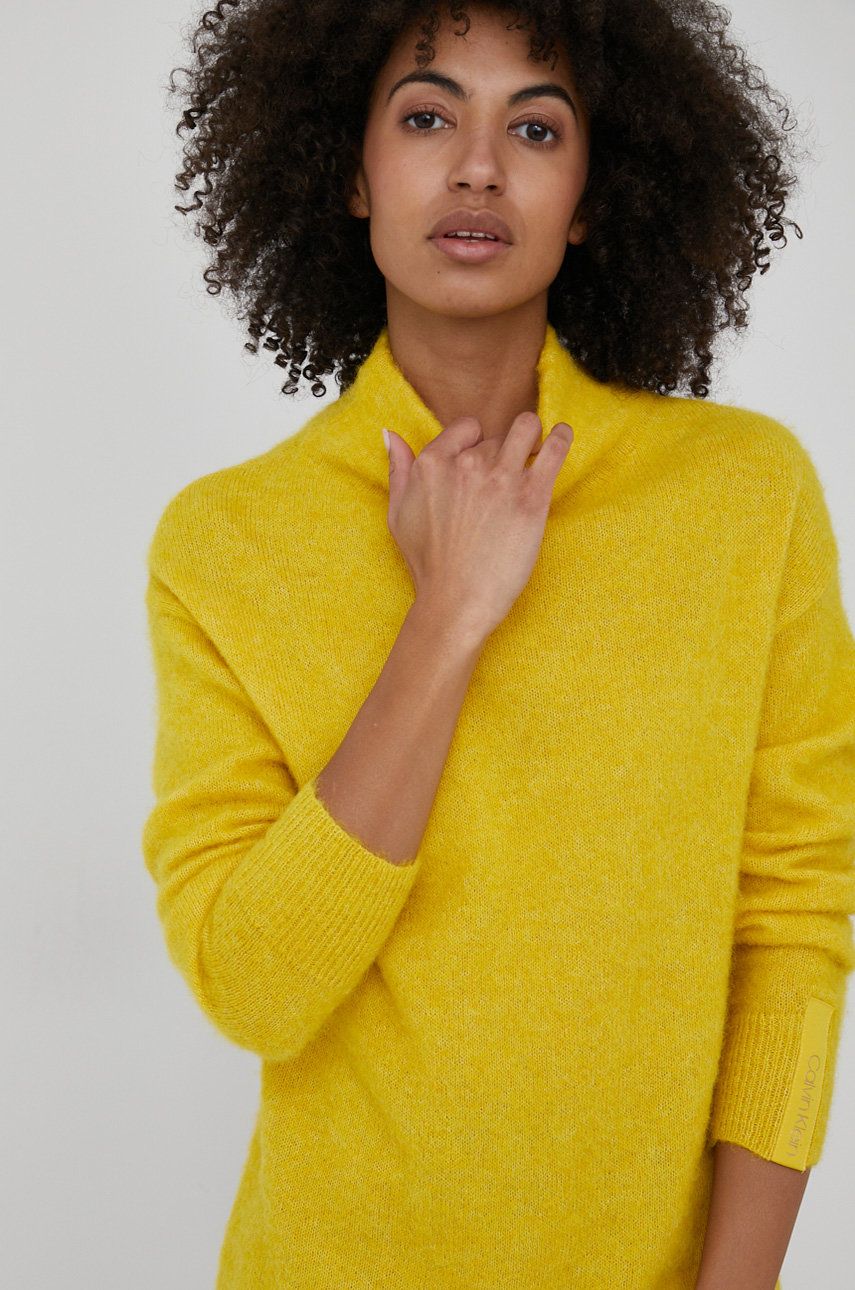 Calvin Klein sweter wełniany kolor żółty z półgolfem
