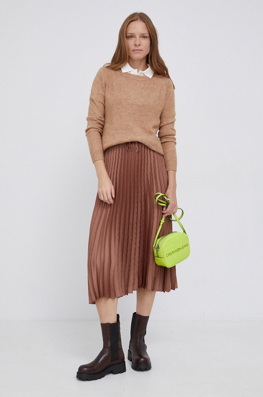 

Пуловер GAP дамски в бежово от лека материя, Бежов