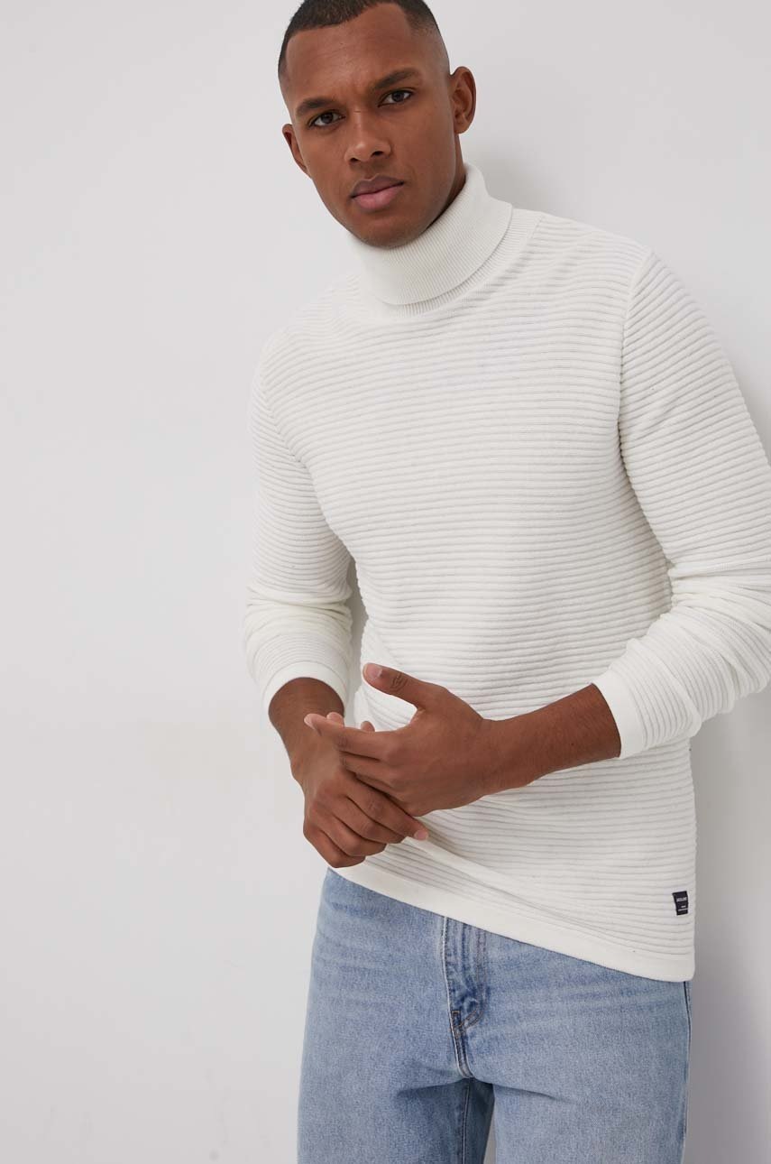 

Памучен пуловер Jack & Jones мъжки в кремаво от лека материя с широко поло, Бежов