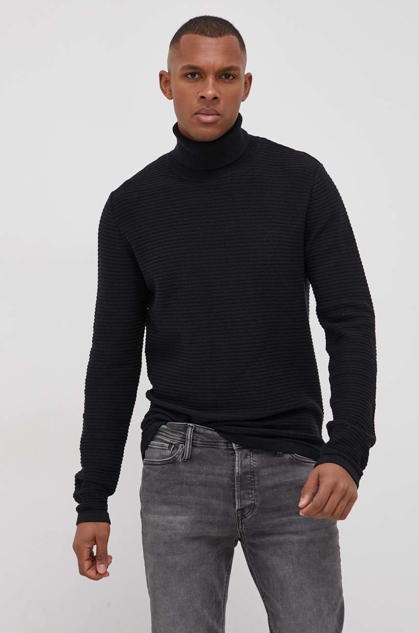 

Памучен пуловер Jack & Jones мъжки в черно от лека материя с широко поло, Черен