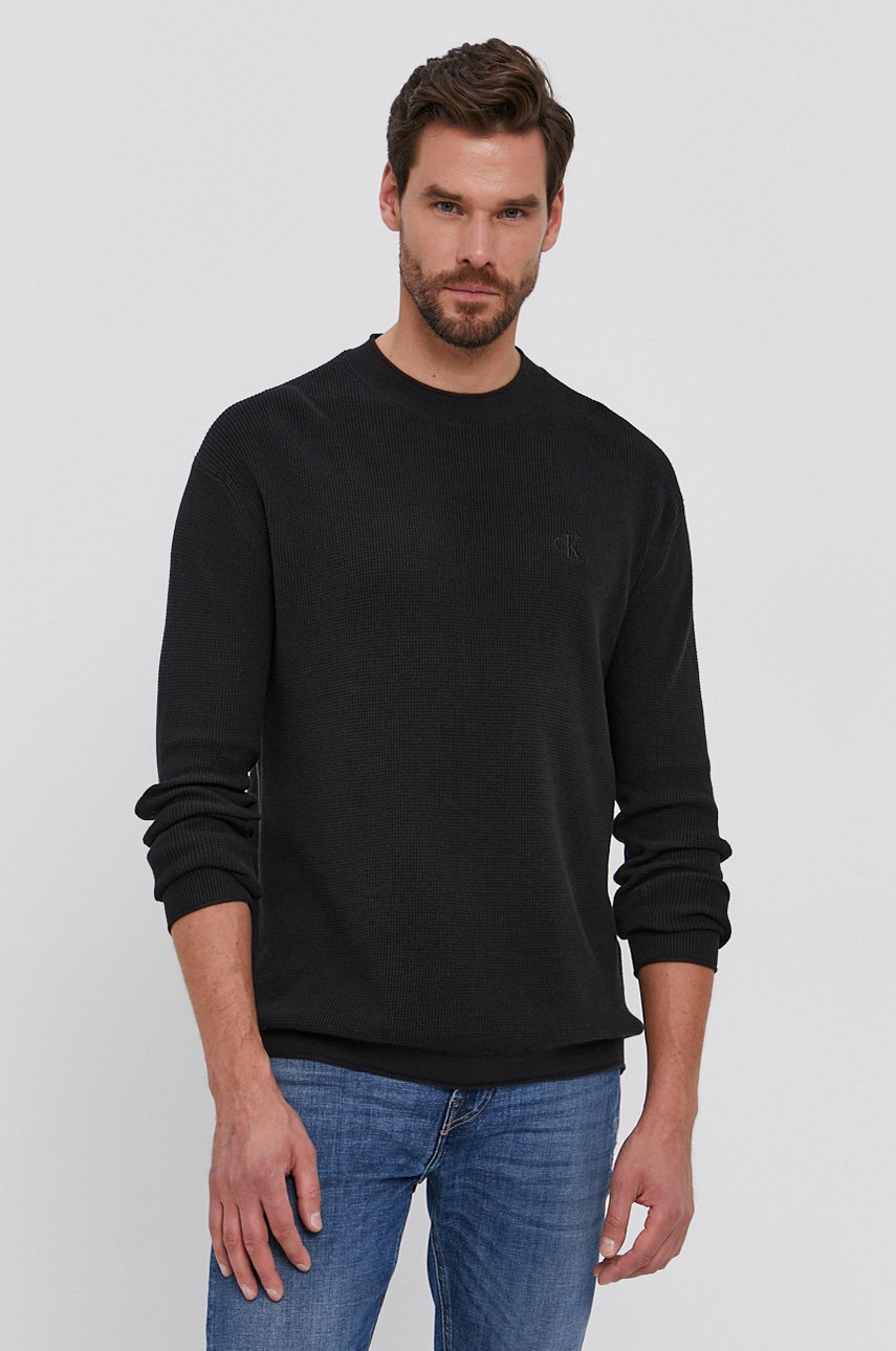 

Пуловер Calvin Klein Jeans мъжки в черно от лека материя, Черен