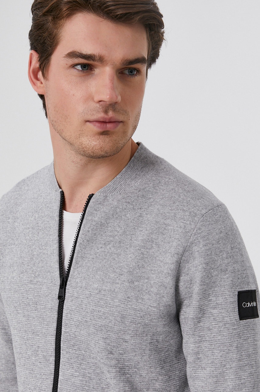 

Жилетка Calvin Klein мъжка в сиво, Сив