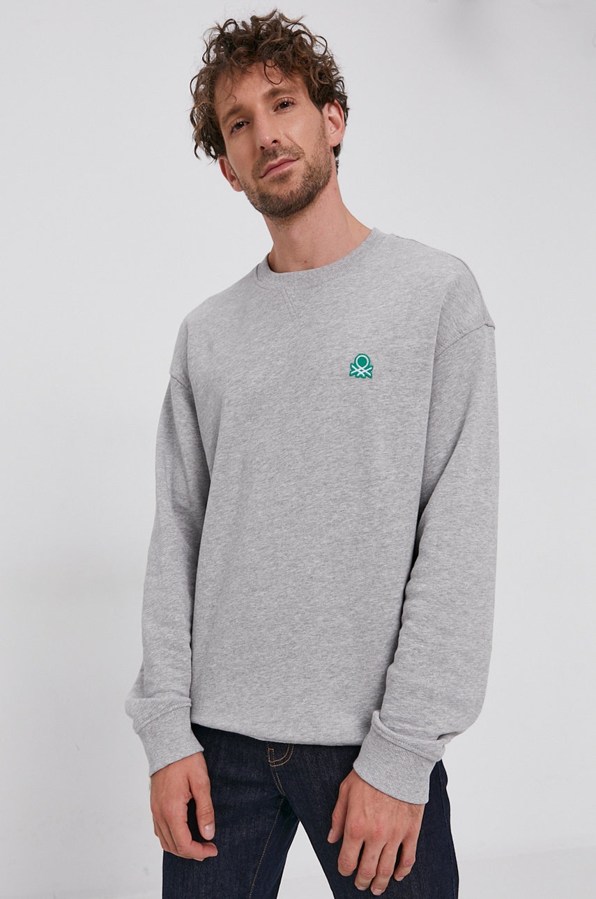 

Памучен суичър United Colors of Benetton мъжки в сиво с изчистен дизайн, Сив