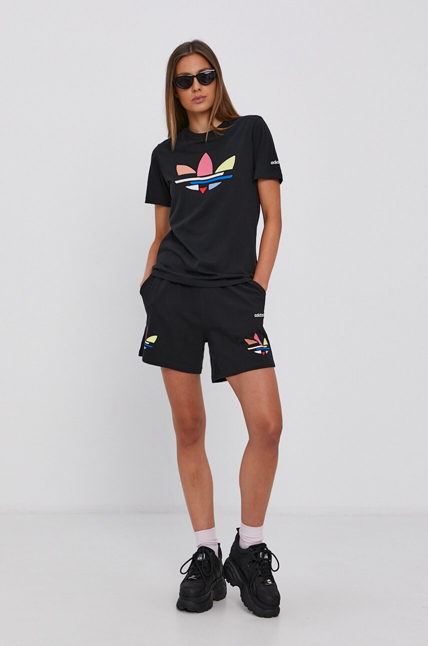 

Шорты adidas Originals H22849 женские цвет чёрный с принтом высокая посадка