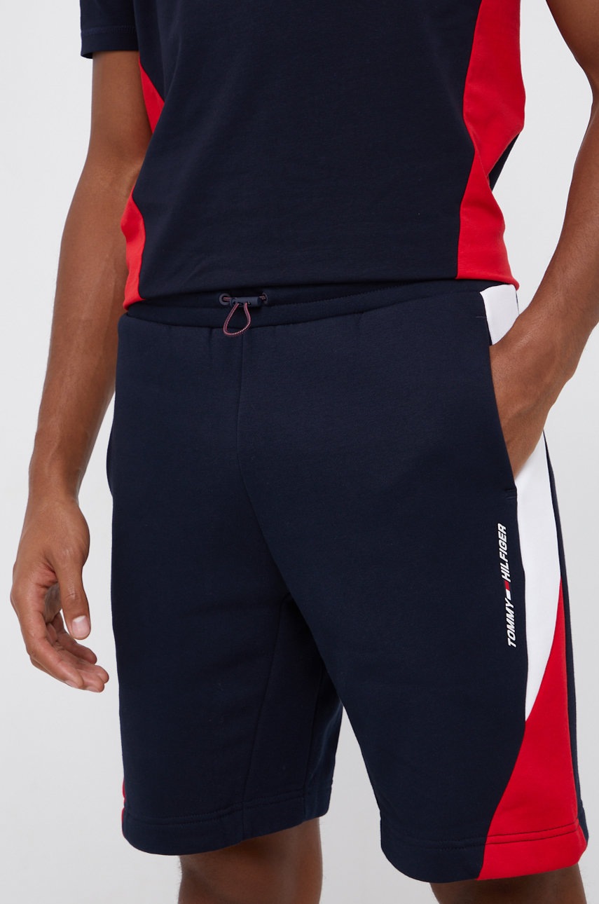 

Къс панталон Tommy Hilfiger мъжки в тъмносиньо, Тъмносин