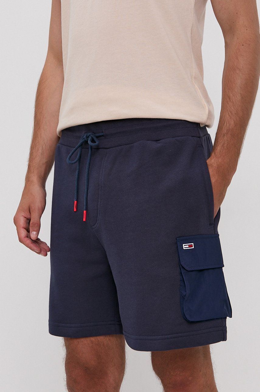Tommy Jeans Pantaloni scurți bărbați, culoarea albastru marin answear.ro imagine 2022 reducere
