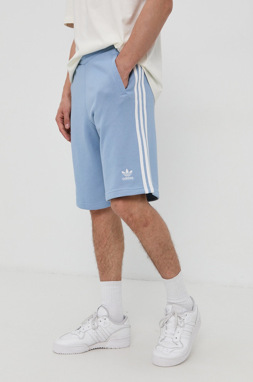 

Шорти adidas Originals чоловічі колір фіолетовий