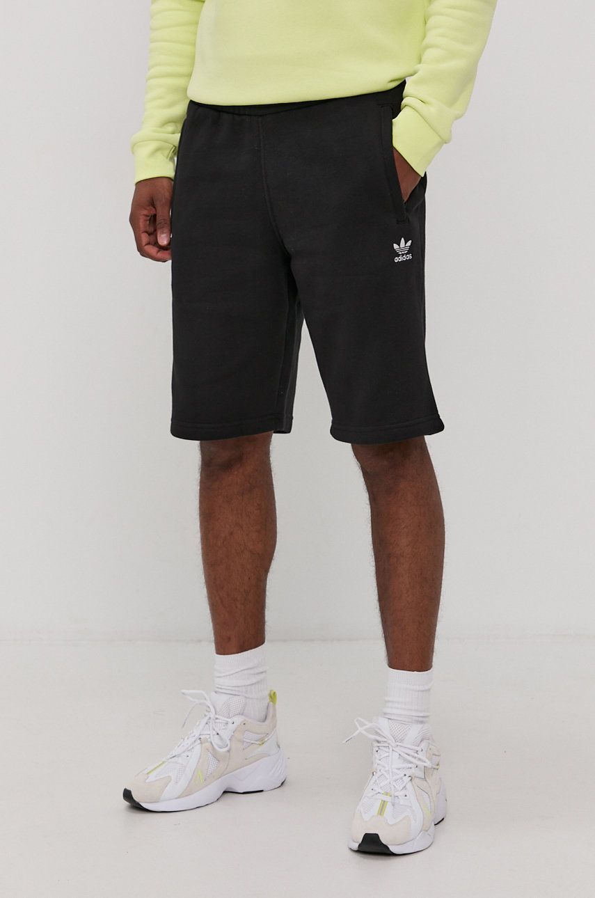 Adidas Originals Pantaloni scurți H34681 bărbați, culoarea negru adidas imagine noua