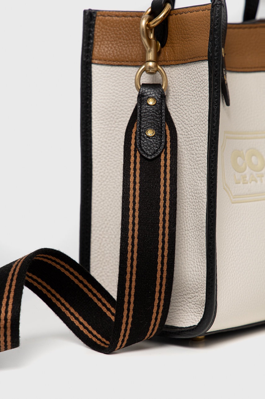 

Кожаная сумочка Coach цвет кремовый