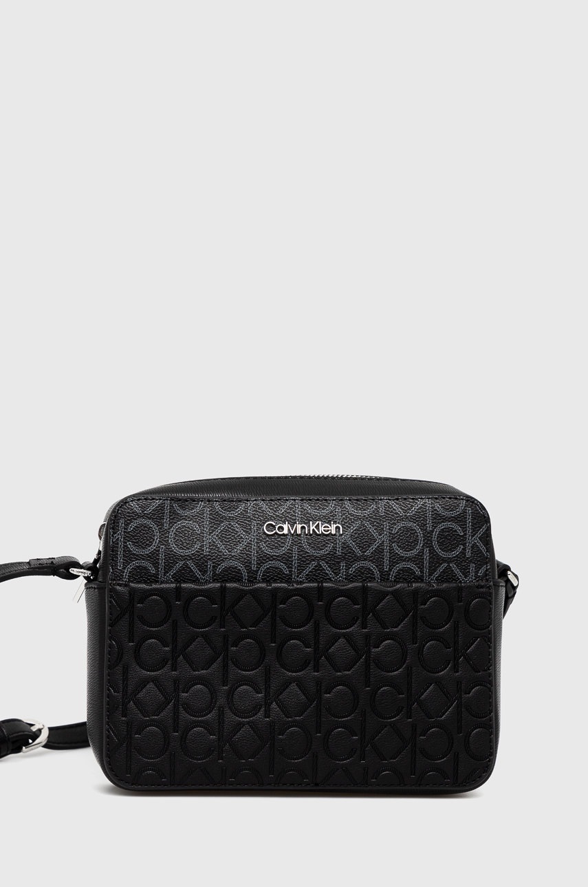 

Чанта Calvin Klein в черно, Черен
