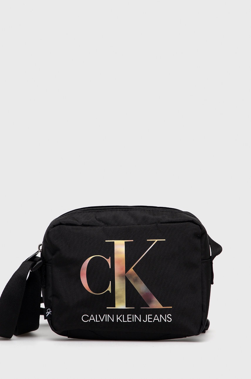 

Чанта през рамо Calvin Klein Jeans в черно, Черен
