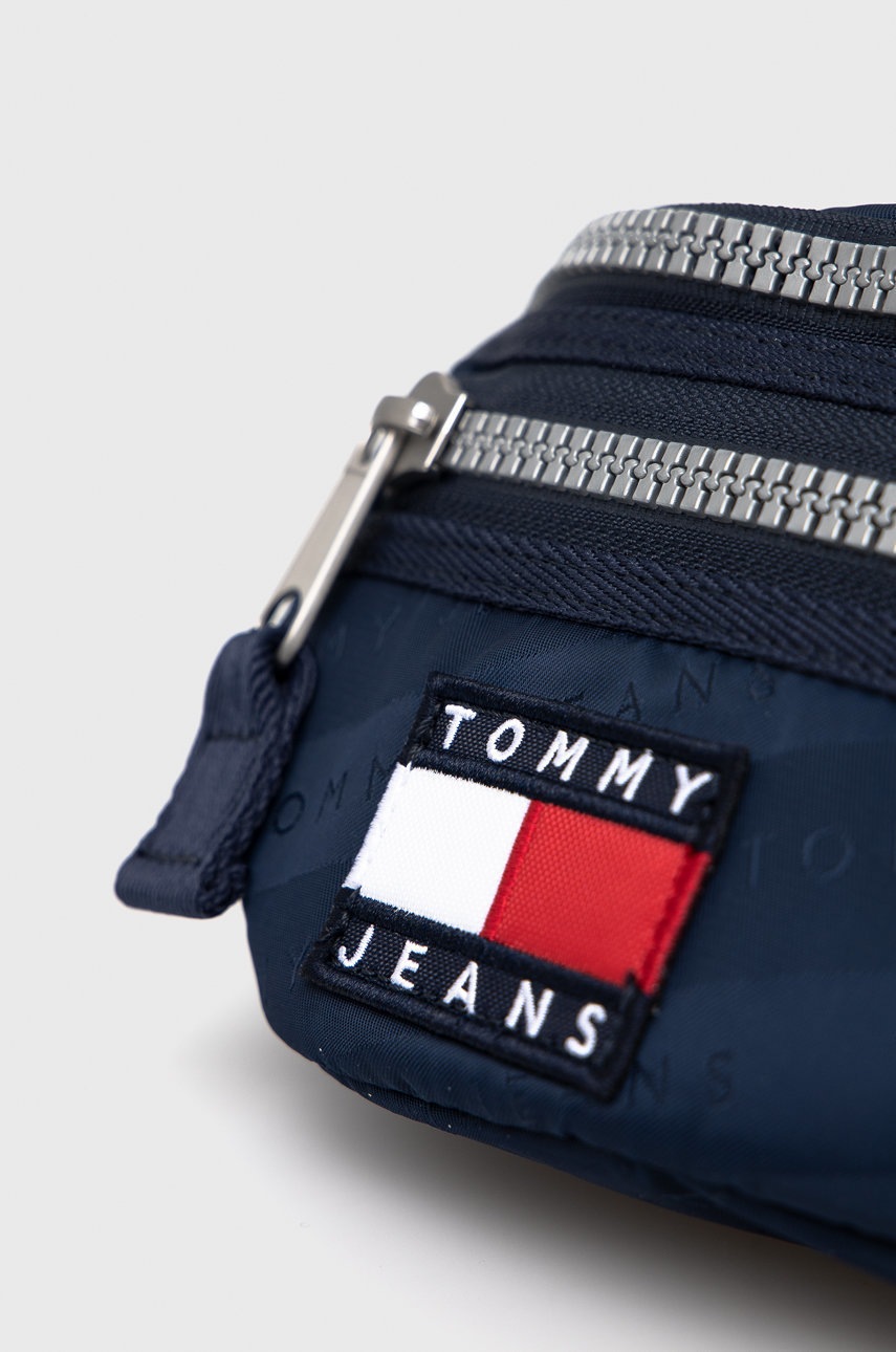 

Сумка на пояс Tommy Jeans колір синій