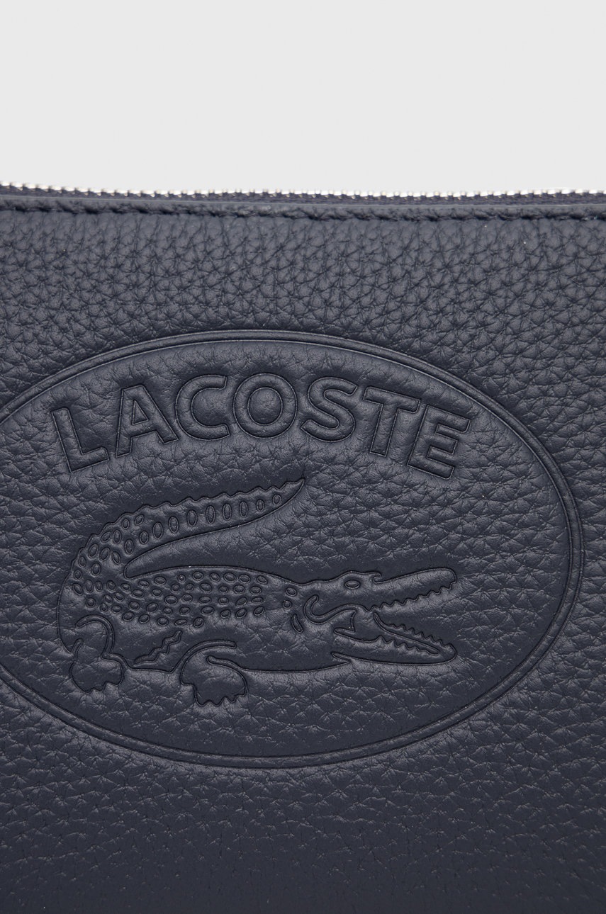 

Кожаная сумочка Lacoste цвет синий