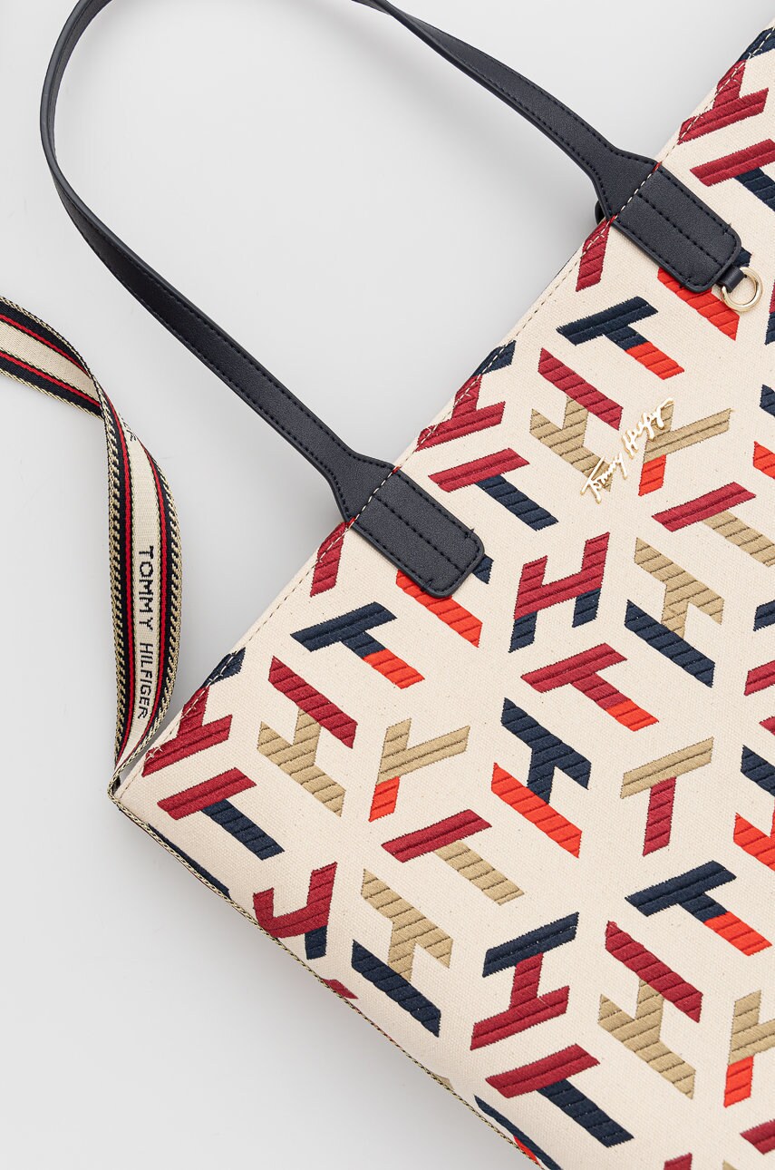 

Tommy Hilfiger - Сумочка