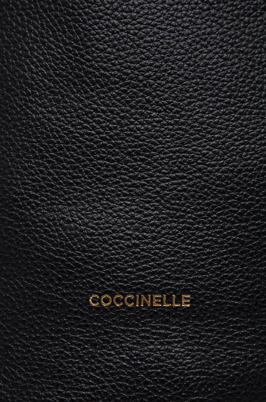 

Кожаная сумочка Coccinelle Fauve цвет чёрный