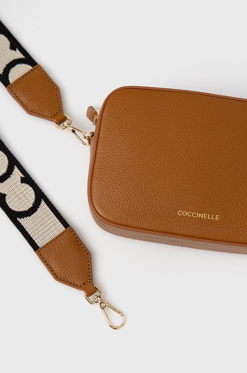 

Кожаная сумочка Coccinelle Mini Bag цвет коричневый