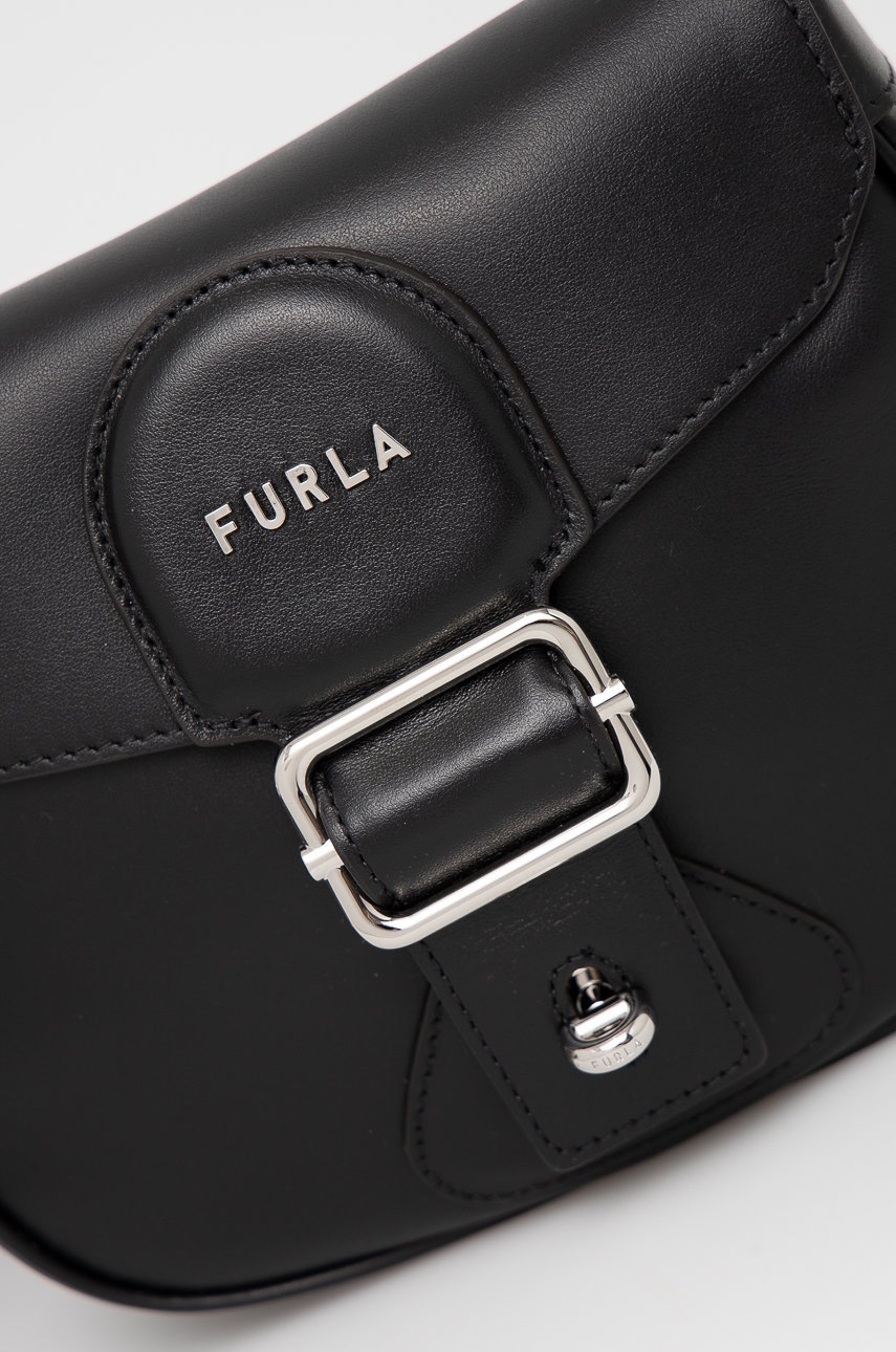

Кожаная сумочка Furla цвет чёрный