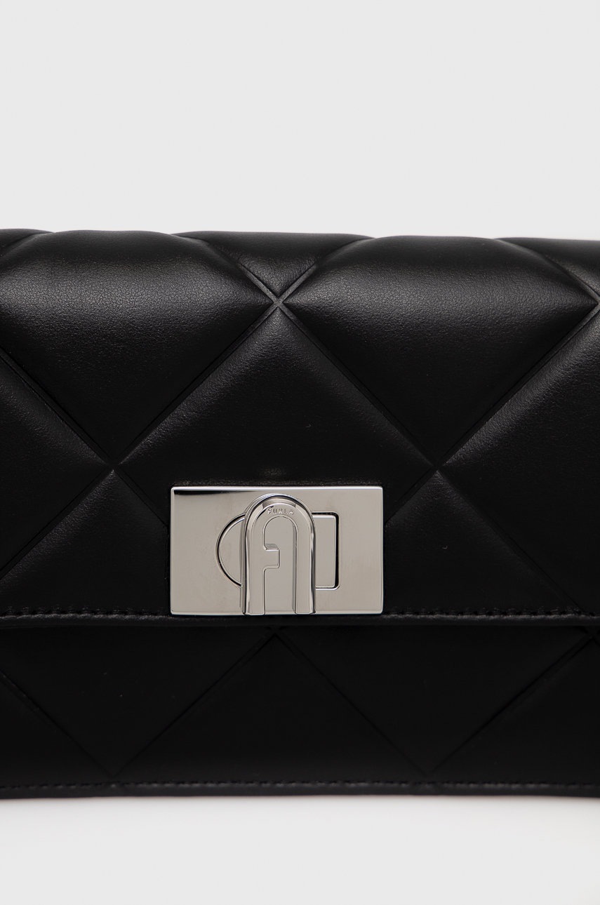 

Кожаная сумочка Furla цвет чёрный