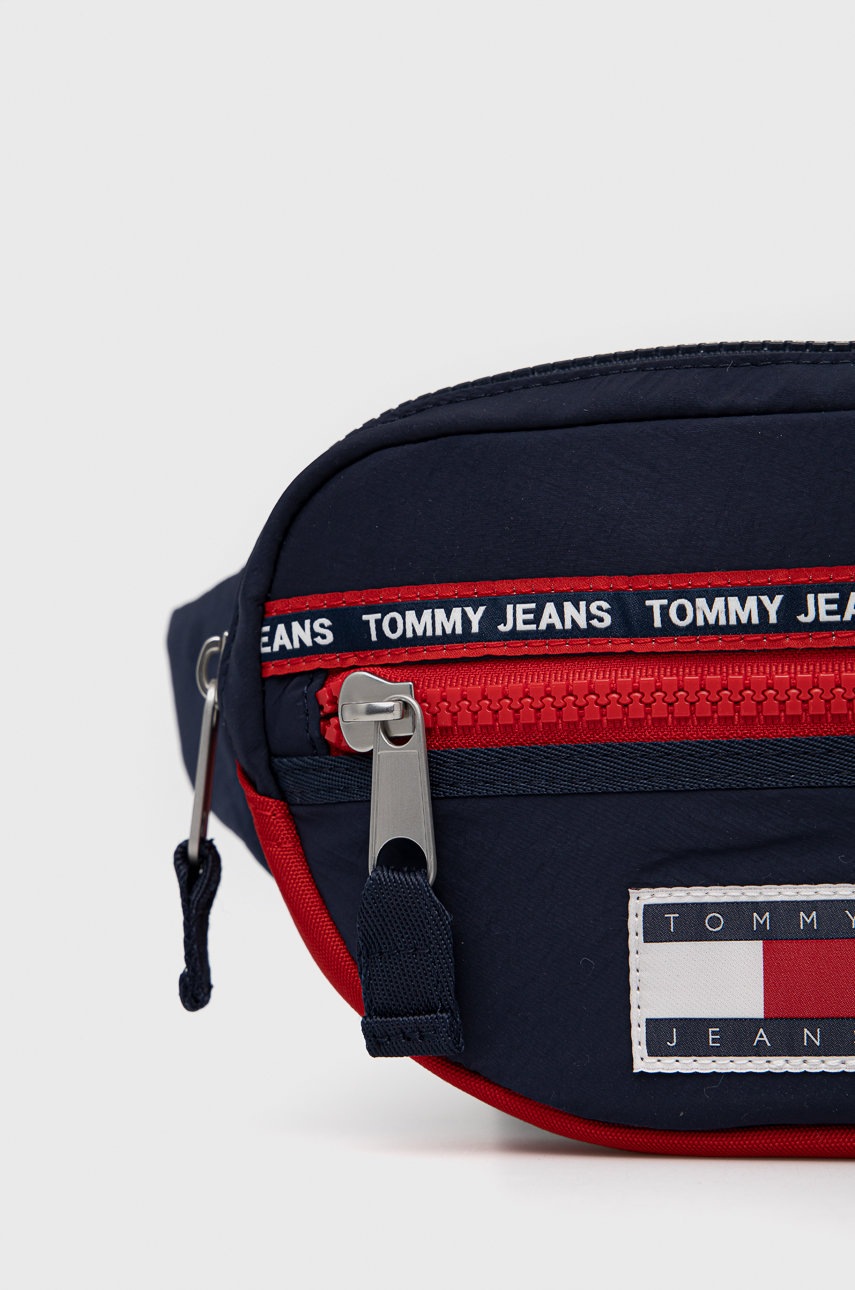 

Сумка на пояс Tommy Jeans колір синій
