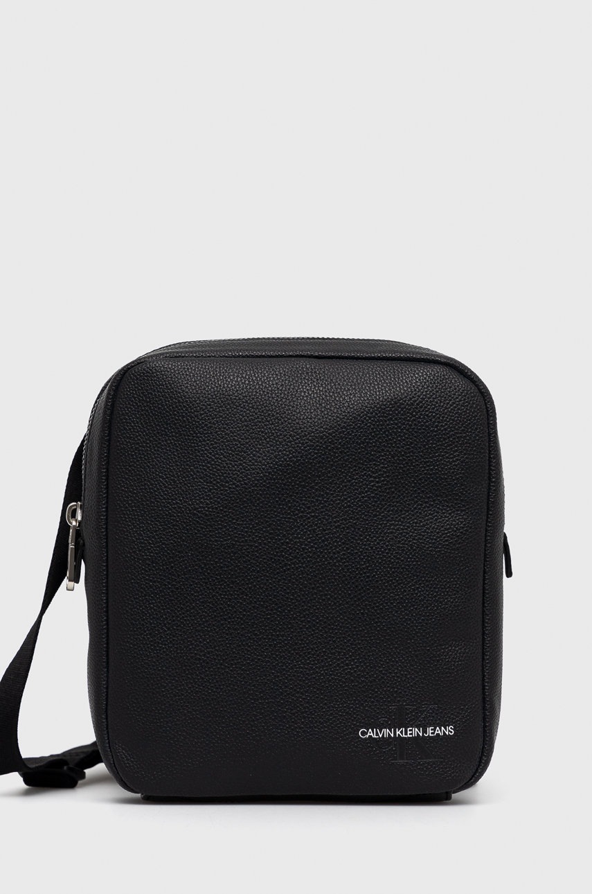 

Чанта през рамо Calvin Klein Jeans в черно, Черен