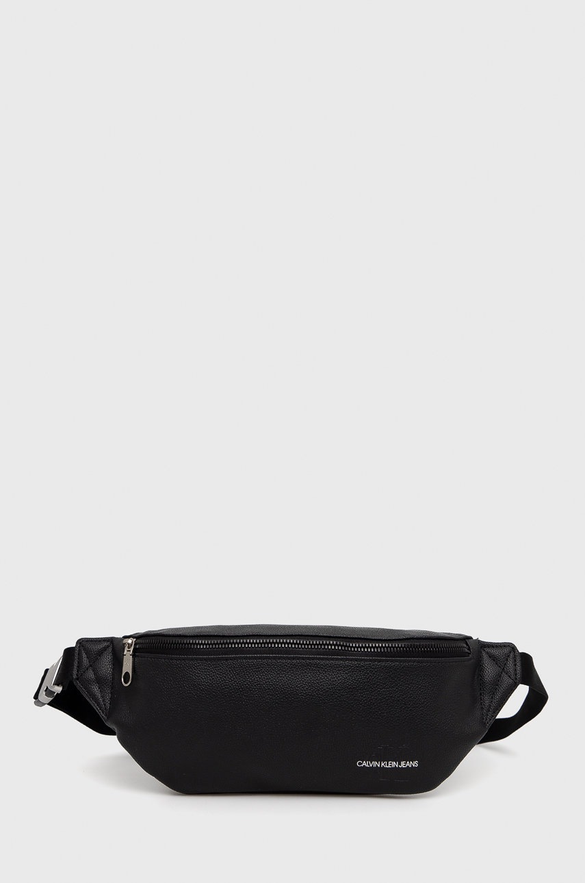 

Чанта за кръст Calvin Klein Jeans в черно, Черен