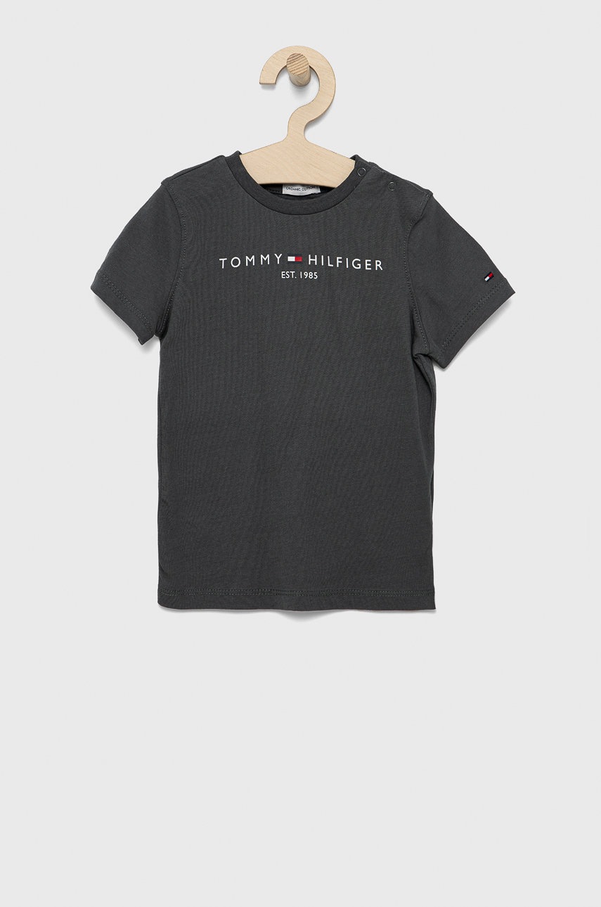 

Детска памучна тениска Tommy Hilfiger в сиво с изчистен дизайн, Сив