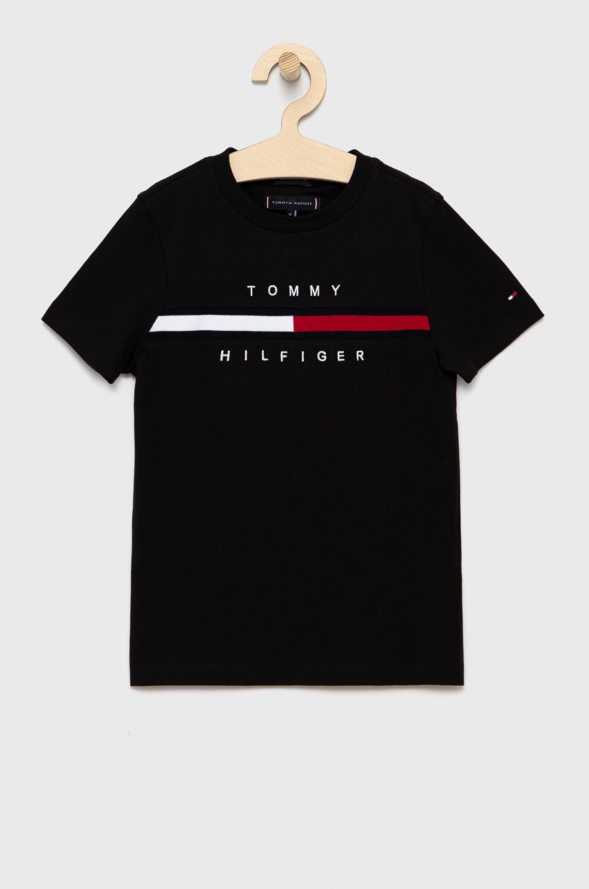 

Детска памучна тениска Tommy Hilfiger в черно с изчистен дизайн, Черен