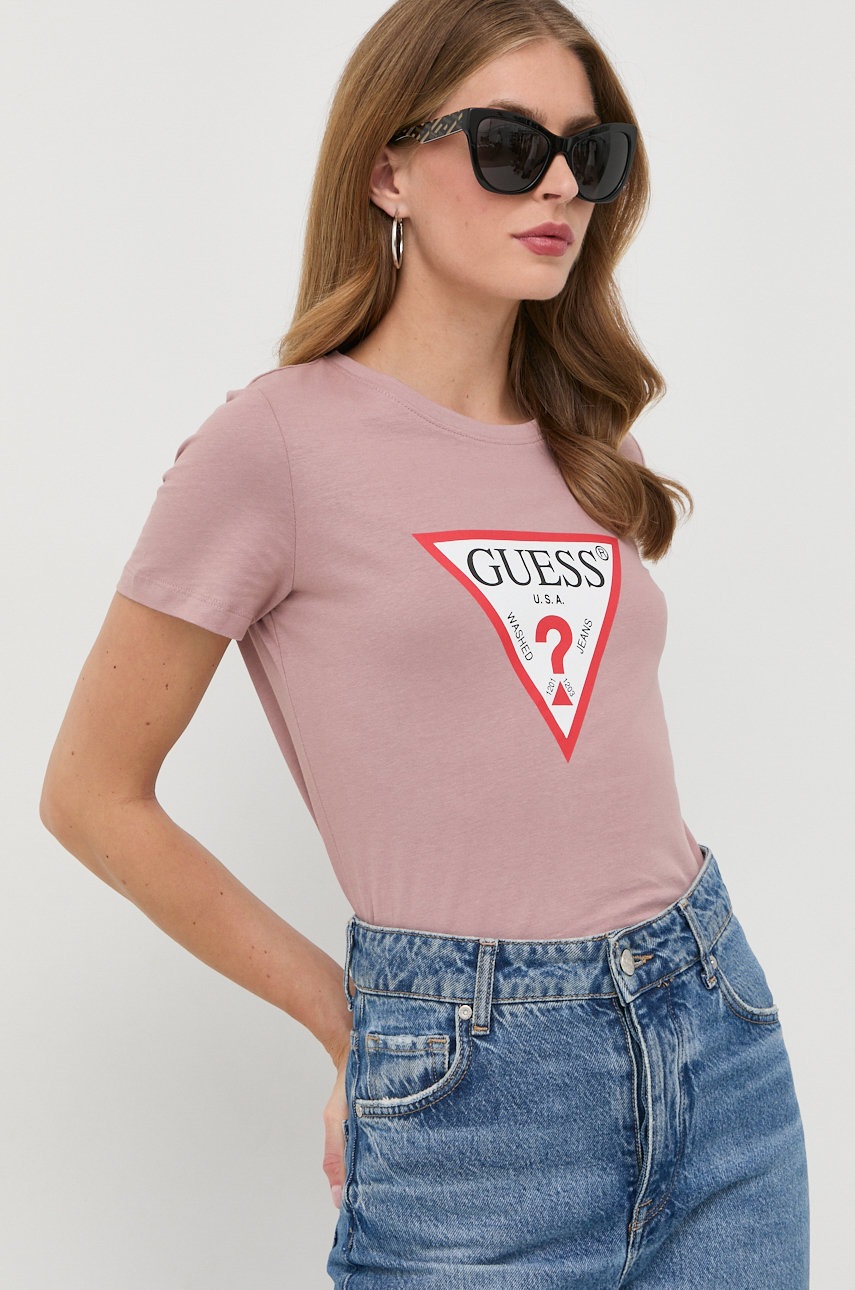 

Хлопковая футболка Guess цвет розовый