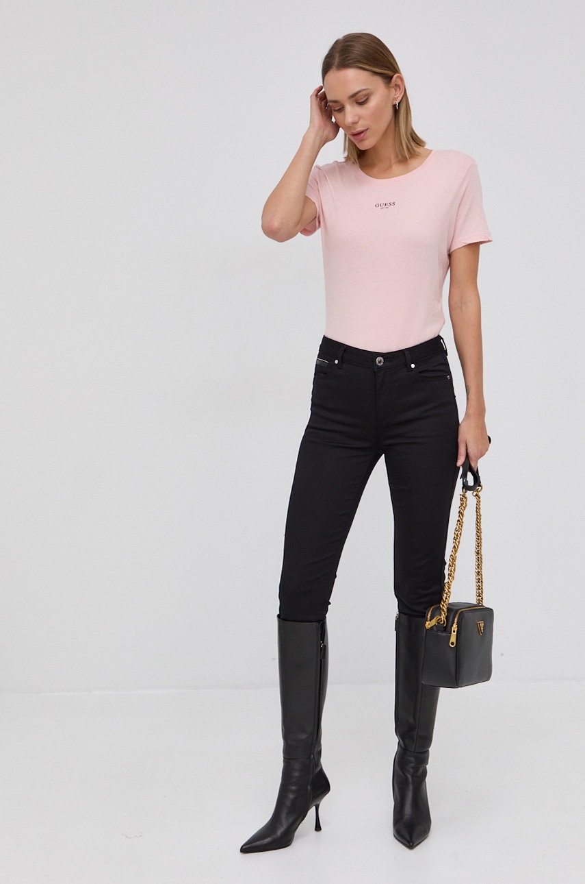 

Футболка Guess цвет розовый