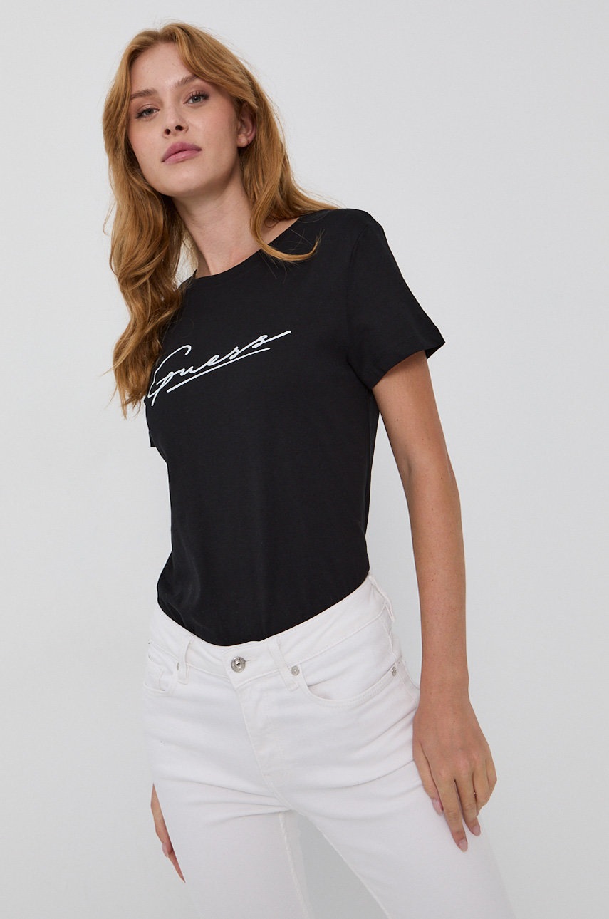 

Памучна тениска Guess в черно, Черен