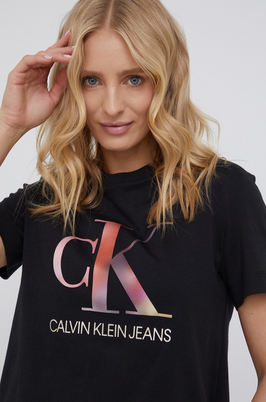 

Памучна тениска Calvin Klein Jeans в черно, Черен