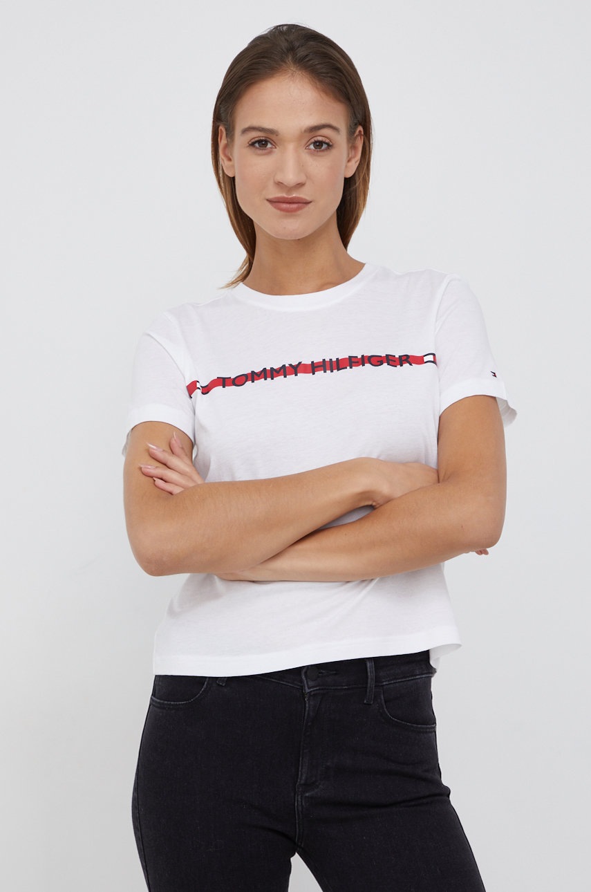 

Тениска Tommy Hilfiger дамска в бяло, Бял