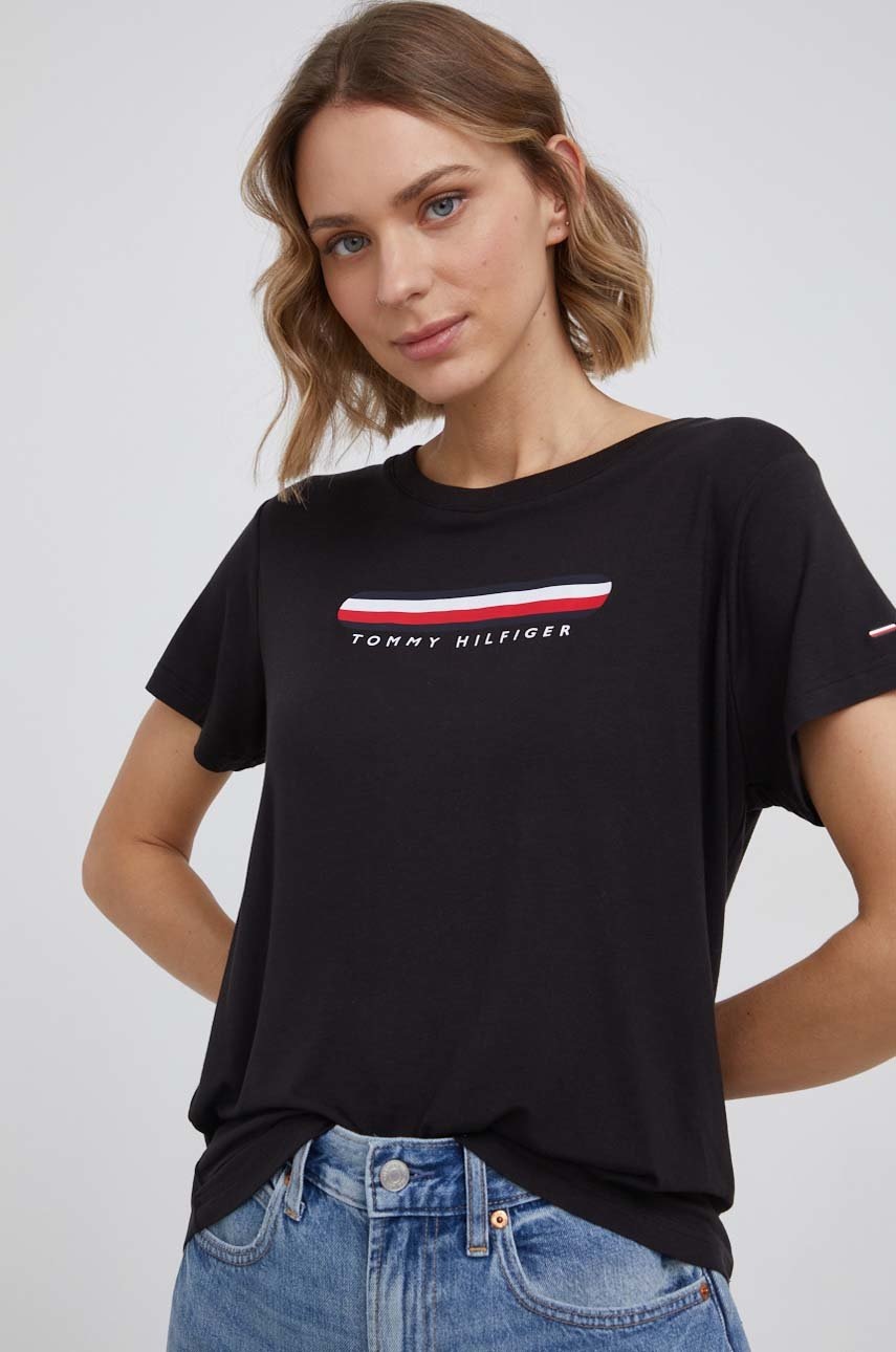 

Тениска Tommy Hilfiger в черно, Черен