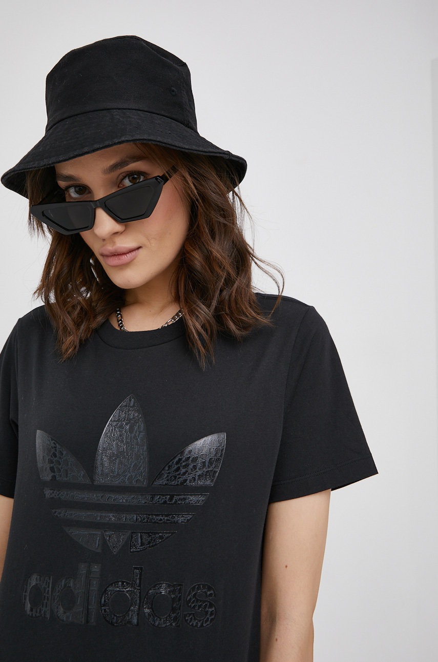 

Памучна тениска adidas Originals в черно, Черен