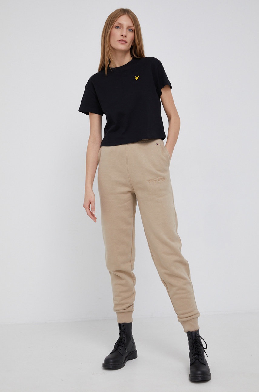 

Бавовняна футболка Lyle & Scott колір чорний