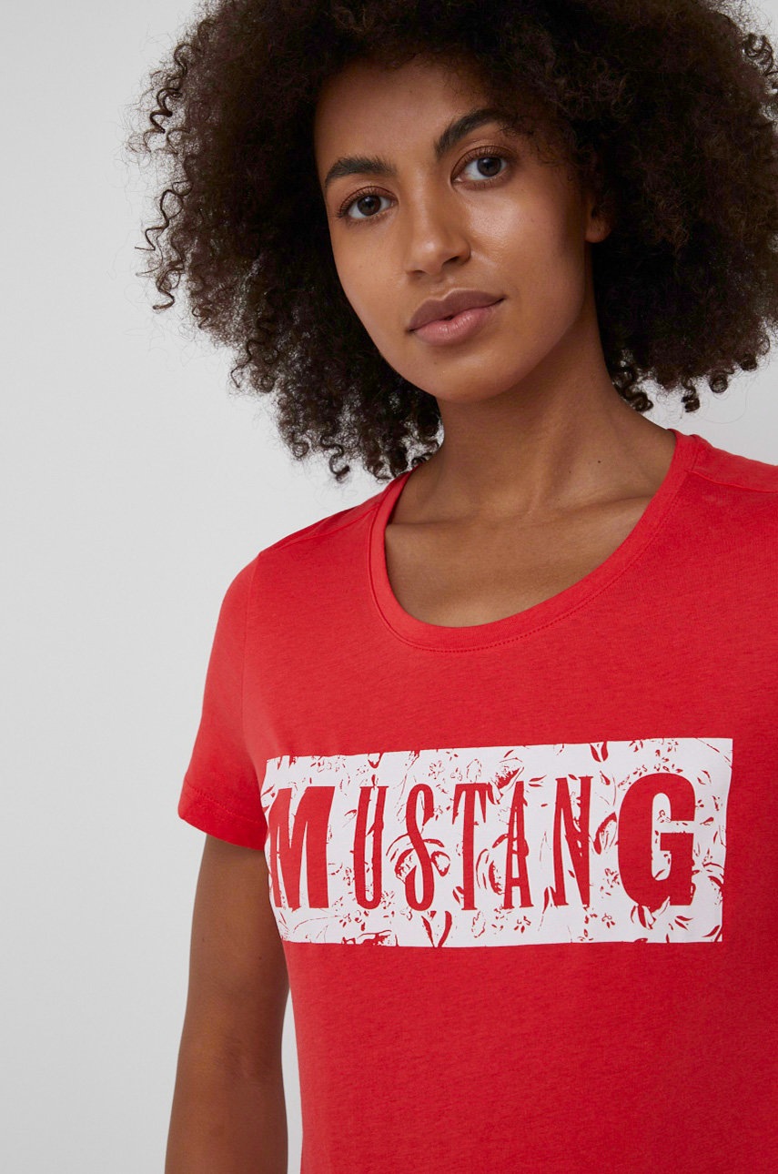 

Памучна тениска Mustang в червено, Червен